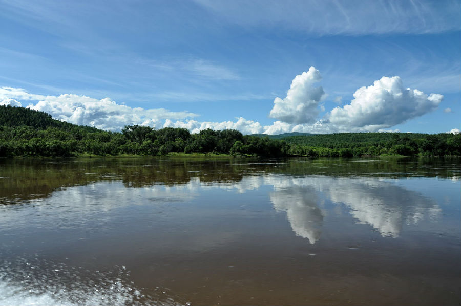 黑龙江,暖阳映照下的家乡与温馨家园故事