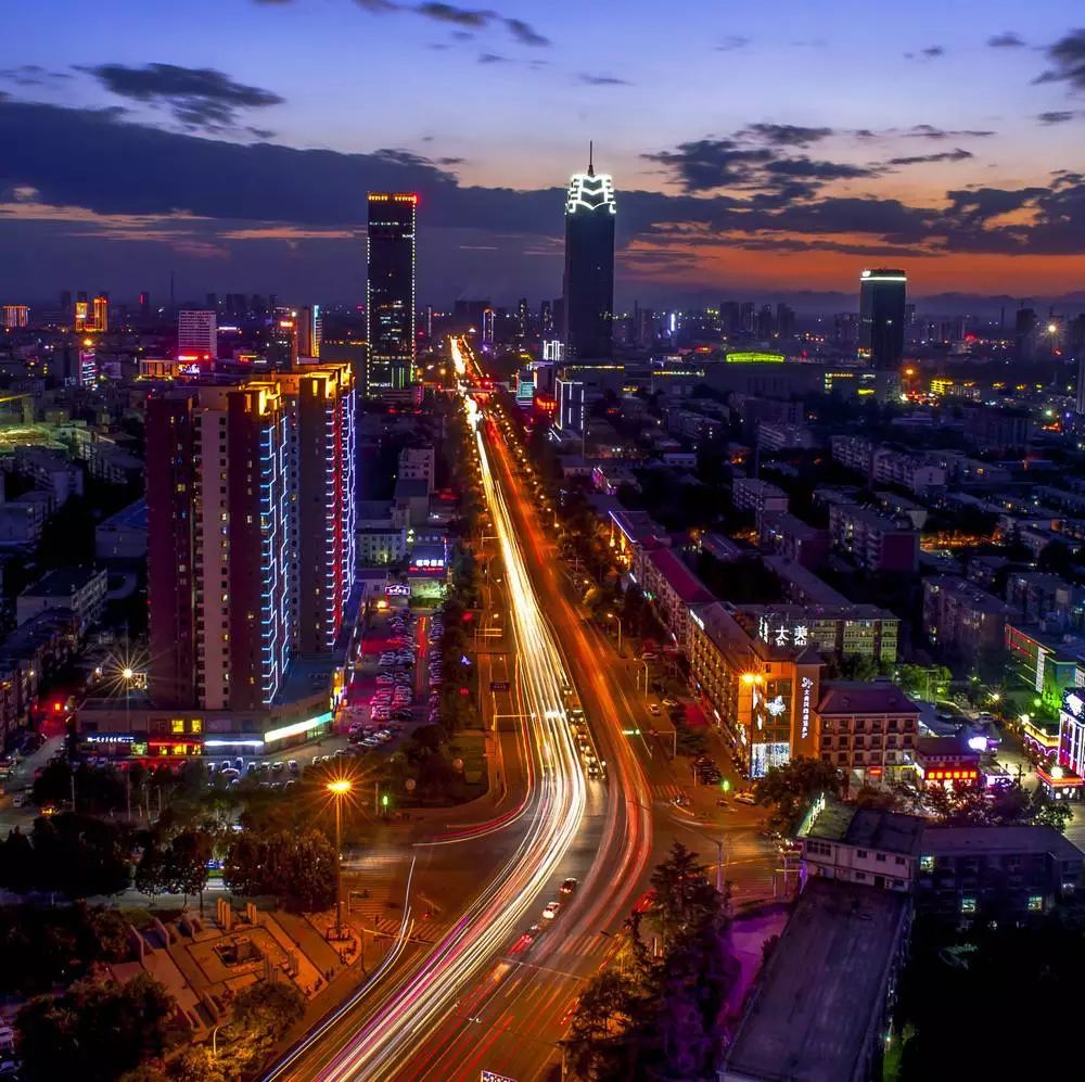 保定日常，友情、家庭与温馨的旅程